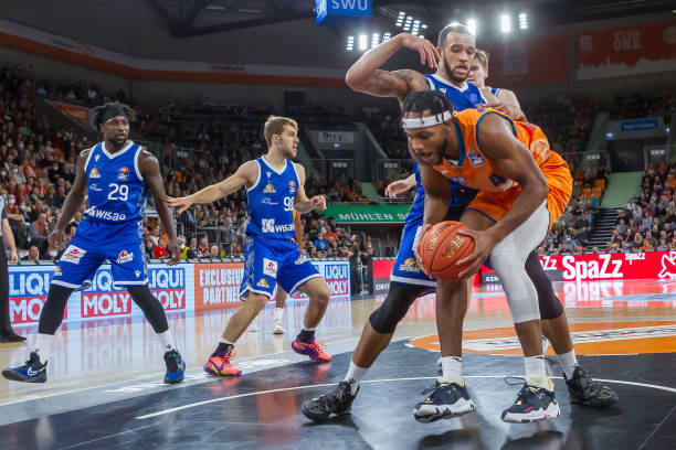 搭档让人不 搭档让人不